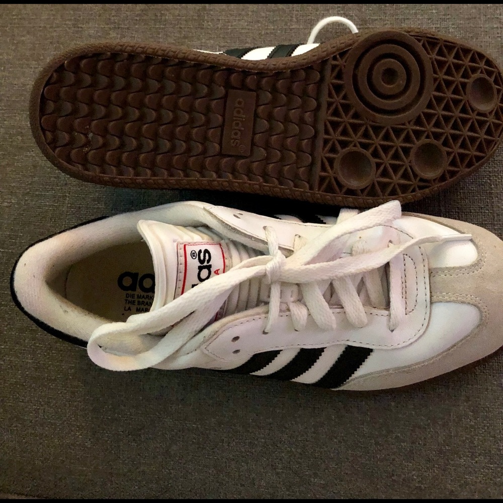 Adidas Sambas new never worn size 5.5 US